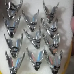 RIFA BICOS DE TITÂNIO