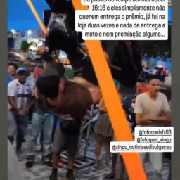 Lutando a favor do rapaz que ganhou a moto em SFX