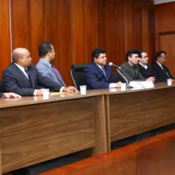 / Tira duvida sobre terras do INCRA-Go