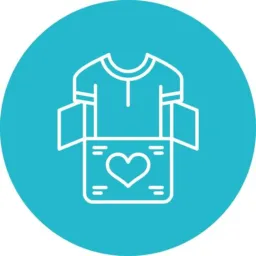 Doações de roupas e acessórios.