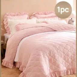 Cama mesa e banho 🌸