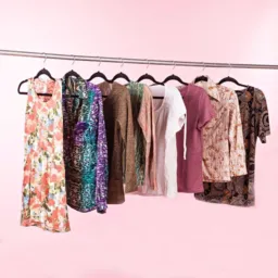 Roupas e acessórios de 5$ a 25$